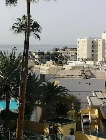아파트 Modernes Mit Poolblick In Top-lage Von *